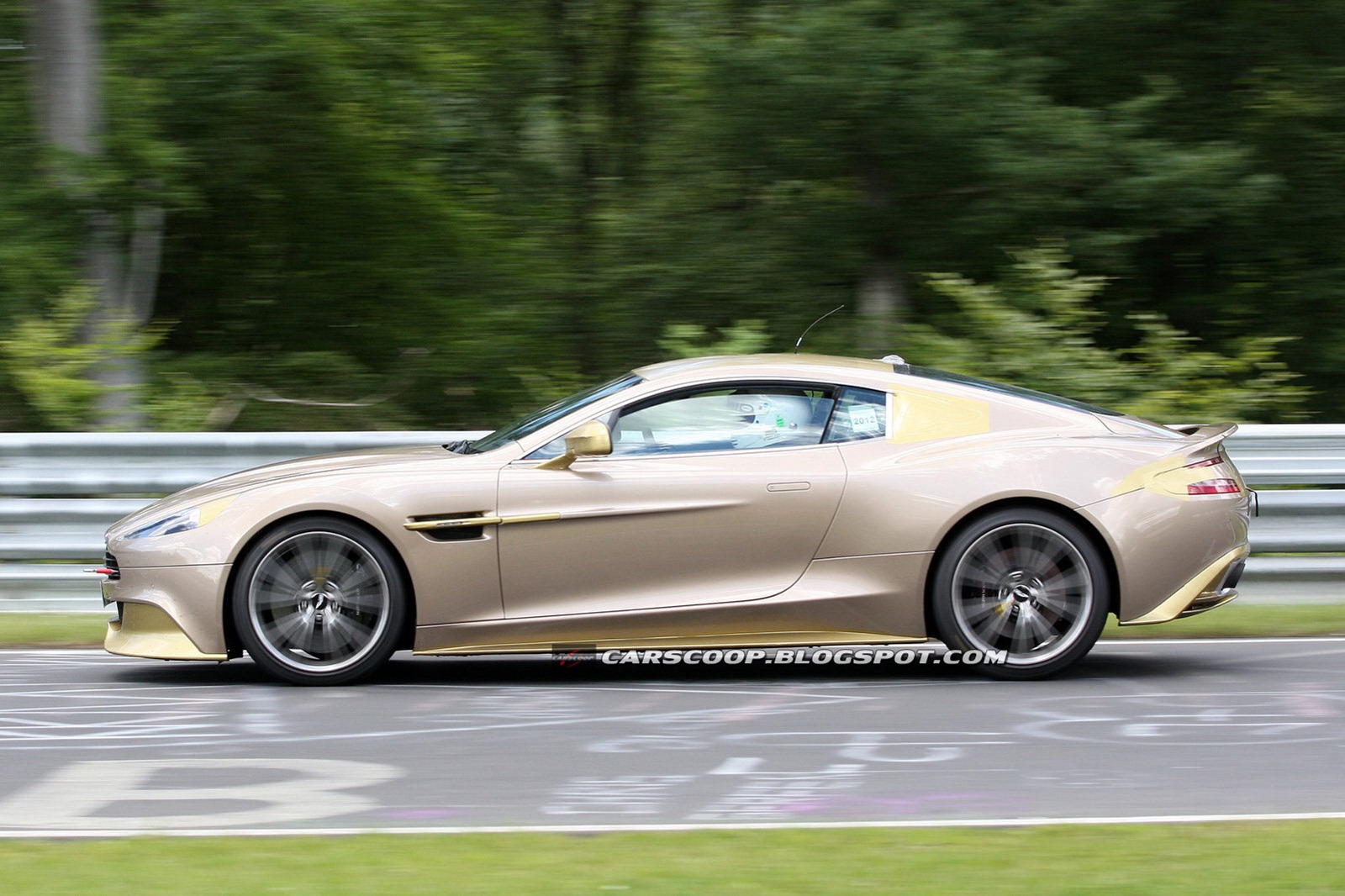 [2013-Aston-Martin-Vanquish-4a%255B3%255D.jpg]