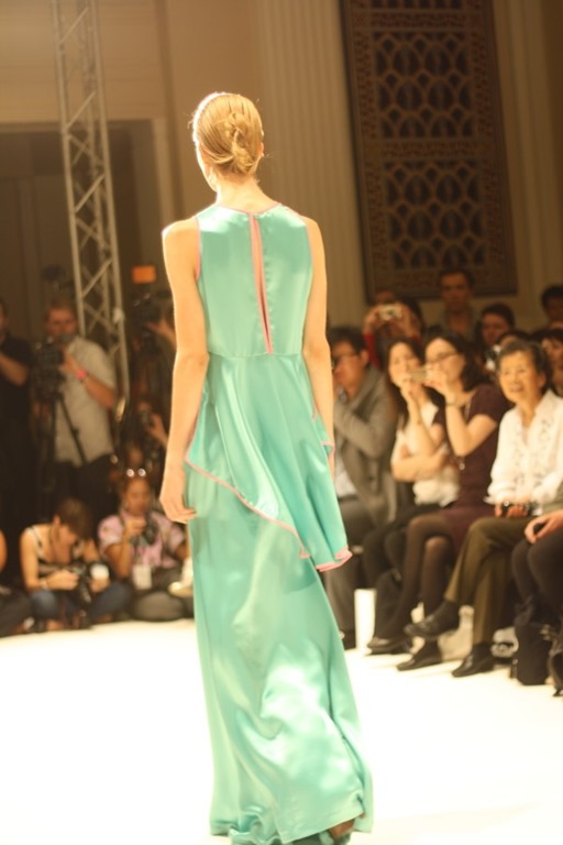 [LFW-VFS-Designer-2-072.jpg&description=LFW: Vauxhaul Fashion Scout: Fashion Shenzhen')]