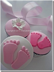 90 baby shower cupcake
