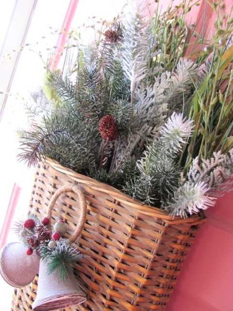 [wreath%2520basket4%255B6%255D.jpg]