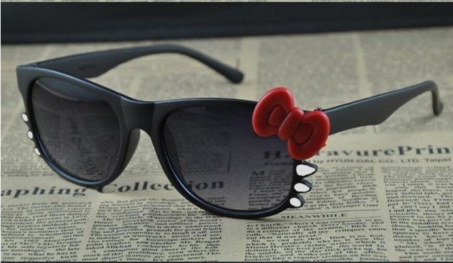 [gafas_sol_hello_kitty%255B1%255D.jpg]