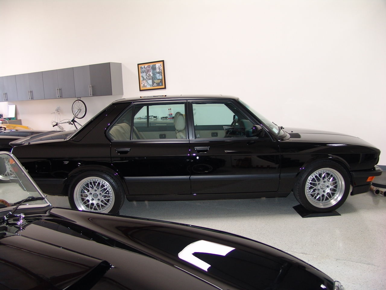[1988-BMW-M5-Carscoop11%255B2%255D.jpg]