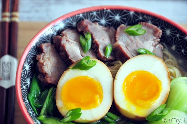 How to make Char Siu (Chinese BBQ Pork) Noodle Soup with Video Tutorial 叉燒湯麵   http://uTry.it