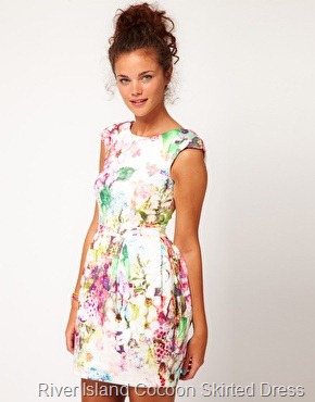 [River%2520Island%2520Cocoon%2520Skirted%2520Dress%2520With%2520Bow%2520Back%255B9%255D.jpg]