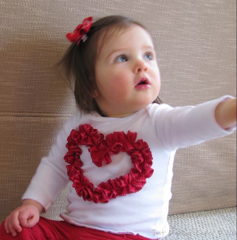 [ruffled%2520ribbon%2520heart%2520shirt%2520%25282%2529%255B8%255D.jpg]