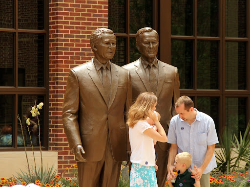 Lots of people had their picture taken with Bush and Bush Sr.