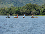 Pescando en la Charca de Guarinó Pescando en la Charca de Guarinó