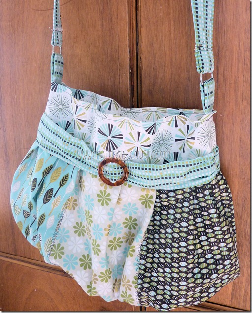 Crafty Cousins' Flouncy Bag Tutorial .5