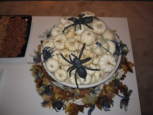 Here is the finished product of my bowl of white pumpkins. Look at the all of the glittered spiders!