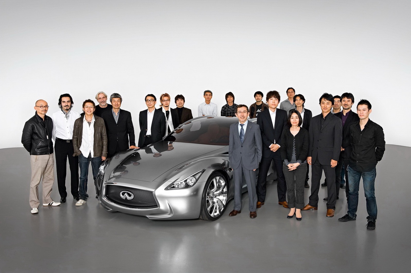 [Infiniti-Essence-Concept-13%255B2%255D.jpg]