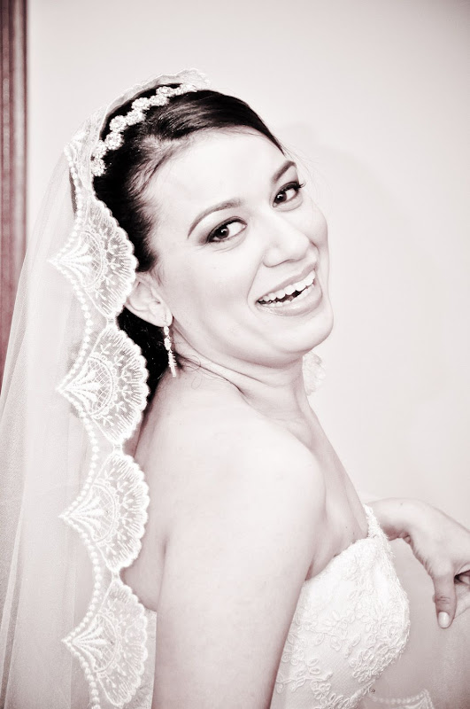Fotos de Cintia e Caio. Foto numero 1563. Fotografia (fotografias) das fotógrafas profissionais Carla Camp e Vivi Peres, de São Paulo, SP, que, usando o fotojornalismo, fazem fotos de casamento (fotografia de casamento), fotos infantil (fotografia de crianças), fotos corportativas (fotografia empresarial), fotos de 15 anos (fotografia de 15 anos), fotos de bodas (fotografia de bodas), fotos de grávidas (fotografia de gestantes), fotos de aniversários (fotografia de aniversário), fotos de eventos sociais, foto autoral, fotos de família, fotos de festas e ensaios fotográficos. fotos casamento são paulo de sao video sp filmagem para noivas sampa 15 anos festa infantil crianças aniversario infantis foto videos e fotógrafos casamentos penteados gala modelos lembrancinhas fotografia bebês