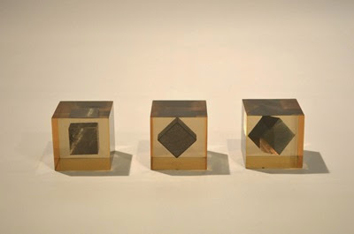 Progressione di Tre sculpture, Enzo Mari for Danese 1959 cubes