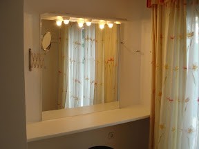 Make-up mirror in bedroom 1<br />
and own access to the entrance terrace.