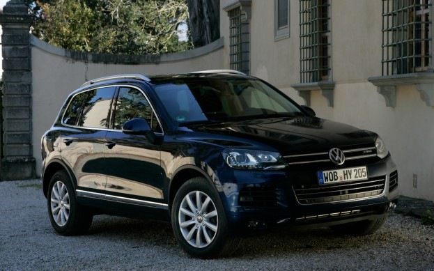 [2012-Volkswagen-Touareg%255B2%255D.jpg]