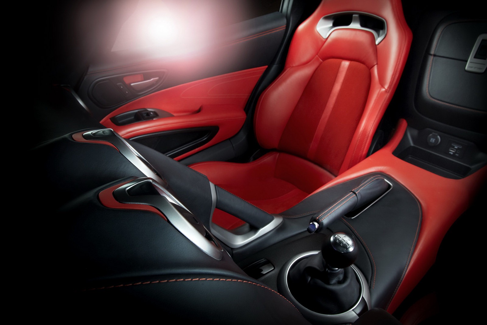 2013-SRT-Viper-28[2].jpg
