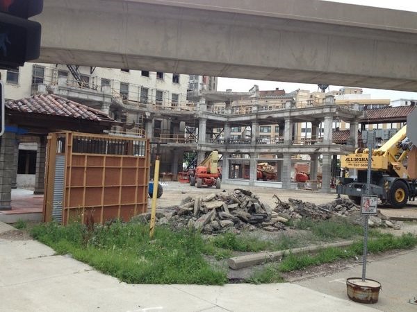 Transformers 4 Brings China to Detroit in Latest Set Photos 05