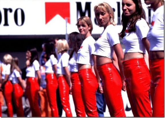 sexy-pit-girls-racing-22