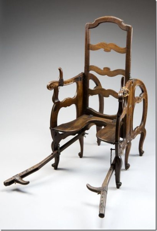 ancient_birthing_chairs_helped_women_during_childbirth_640_07