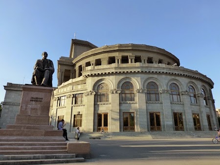 Yerevan opera.jpg