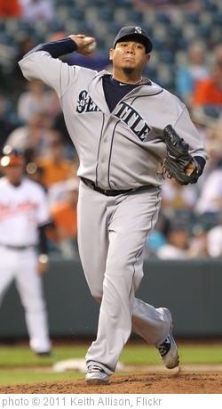 'Seattle Mariners starting pitcher Felix Hernandez (34)' photo (c) 2011, Keith Allison - license: http://creativecommons.org/licenses/by-sa/2.0/