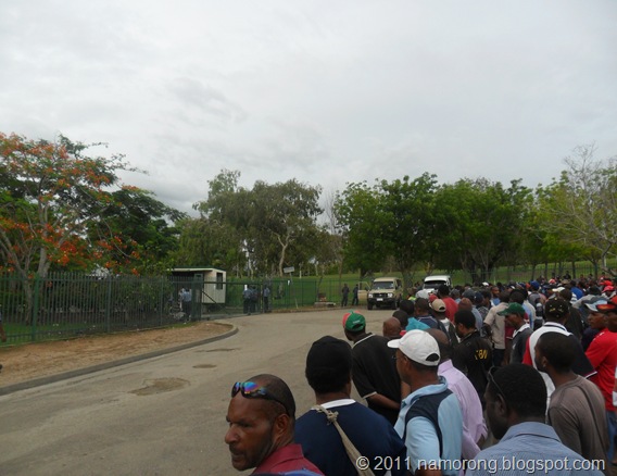 Crowds wait outside Court House in anticipation of the Supreme Court&rsquo;s verdict