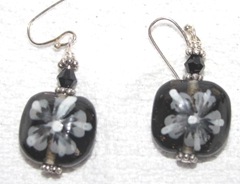 earrings 6.5.2012 black and white starburst