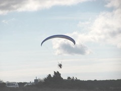 11.2011 man airborne1 skaket beach4