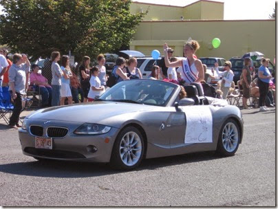 IMG_7542 2005 BMW Z4 with Miss Rainier Senior Court Queen Katie in the Rainier Days in the Park Parade on July 14, 2007