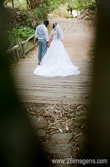 Álbum de fotos de Cintia e Jeferson de 2.8 Imagens, de Byanca Sathler e Gerson Gonçalo, fotógrafos de Campos dos Goytacazes, RJ. A 2.8 Imagens faz fotos de casamento, fotos de casais (ensaio de casal ou e-session), fotos de família, ensaio fotográfico, foto institucional, fotos de eventos, fotos de empresa e retratos. Fotografia Campos dos Goytacazes, RJ. Album (digital) de fotos de Cintia e Jeferson de 2.8 Imagens, de Byanca Sathler e Gerson Goncalo, fotografos de Campos dos Goytacazes, RJ. A 2.8 Imagens faz fotos de casamento, fotos de casais (ensaio de casal ou e-session), fotos de familia, ensaio fotografico, foto institucional, fotos de eventos, fotos de empresa e retratos. Fotografia Campos dos Goytacazes, RJ.