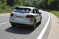 2013-Porsche-Cayenne-Diesel-08
