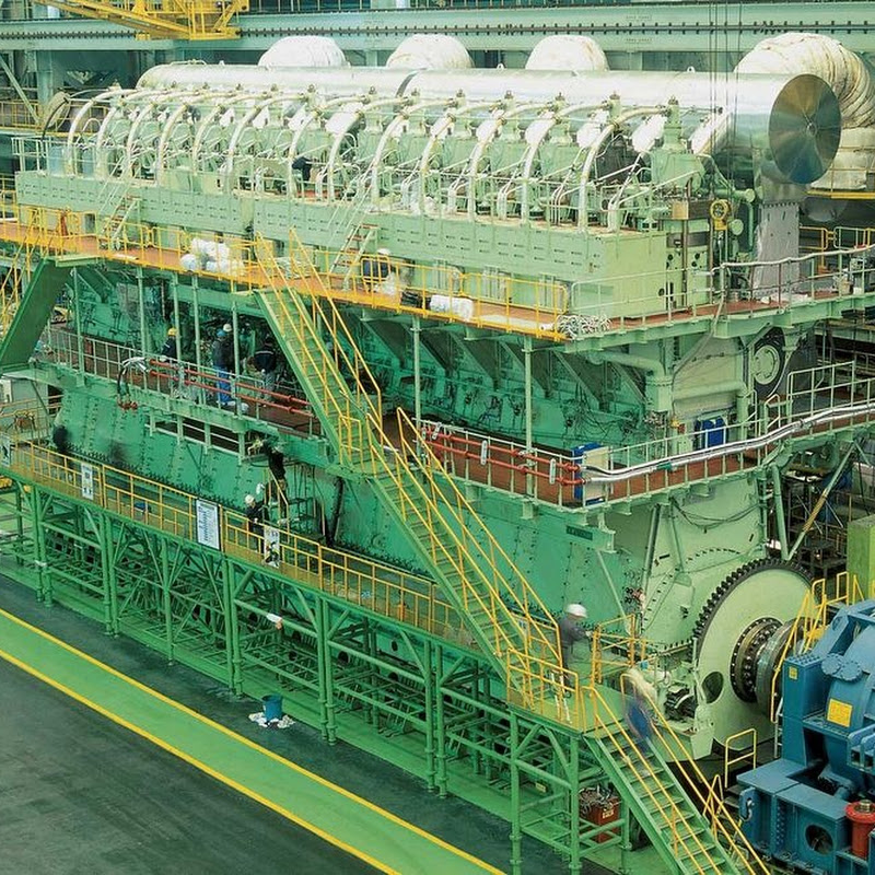 The Largest And Most Powerful Diesel Engine in The World Amusing