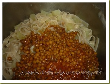 Tagliatelle senza glutine con sugo di lenticchie e patate (5)