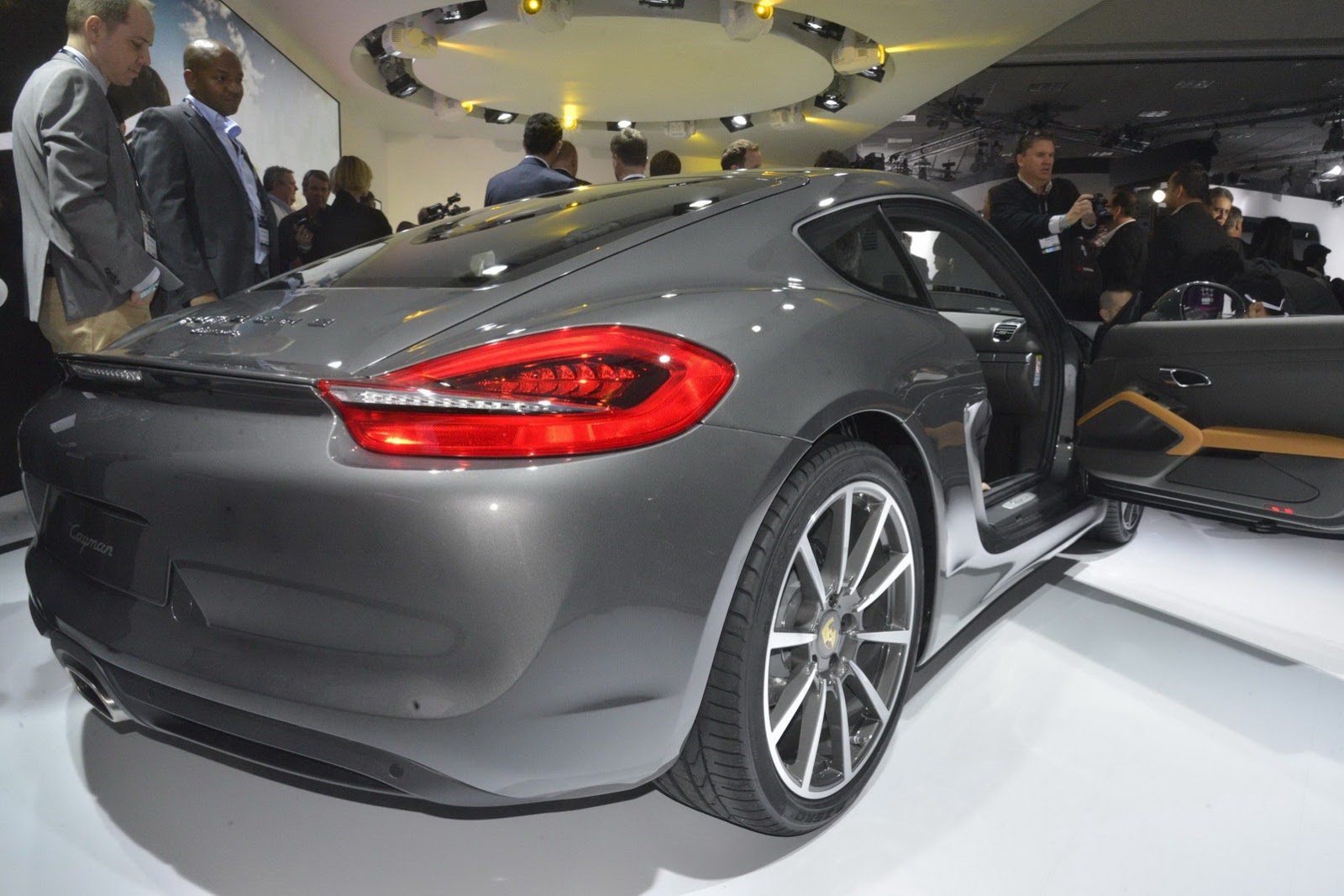 [2014-Porsche-Cayman-6%255B2%255D.jpg]