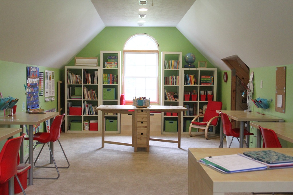 Versatile and bright school room | Back to School: Coolest Learning Spaces