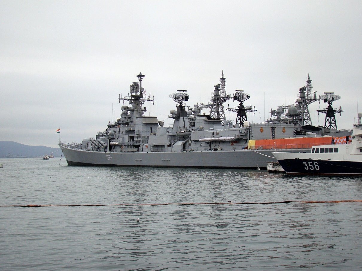 [Delhi-Class-Destroyer-INS-Delhi-Indian-Navy-02%255B2%255D.jpg]