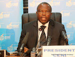 Pasteur Ngoy Mulunda, président de la Ceni, lors de la publication des listes provisoires des candidatures à l’élection présidentielle 2011 le 15/09/2011 à Kinshasa. Radio Okapi/ Ph. John Bompengo