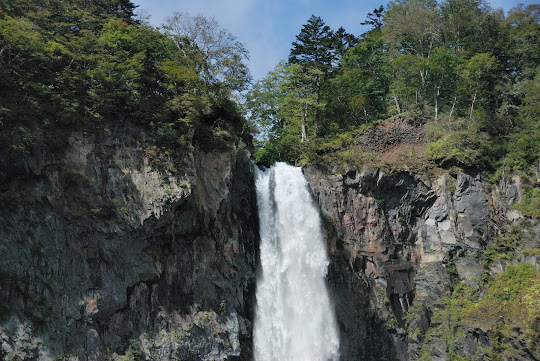 華厳の滝