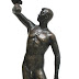 Object: 19004 - Man met vogel - 22 cm - € 695,=