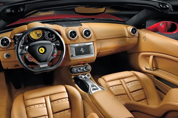 2014-Ferrari-California-rear-interior-view