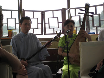 Suzhou Boat Ride Musicians (Photo by Todd Kimmel)