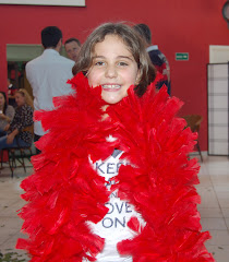 Álbum de fotos de Larissa - 8 anos. Fotografias de Adriana Pimenta Produções, que faz foto e vídeo de casamentos, aniversários e eventos em geral, bem como fotoprodutos, fotolivros e álbuns diagramados. Atua em São Paulo. Album (digital) de fotos de Larissa - 8 anos. Fotografias digitais de Adriana Pimenta Produções, que faz foto e vídeo de casamentos, aniversários e eventos em geral, bem como fotoprodutos, fotolivros e álbuns diagramados. Atua em São Paulo. fotos de casamento sao paulo sp para fotografia são fotografos casamentos festa infantil crianças aniversario fotoprodutos filmagem vídeo fotografias eventos foto e