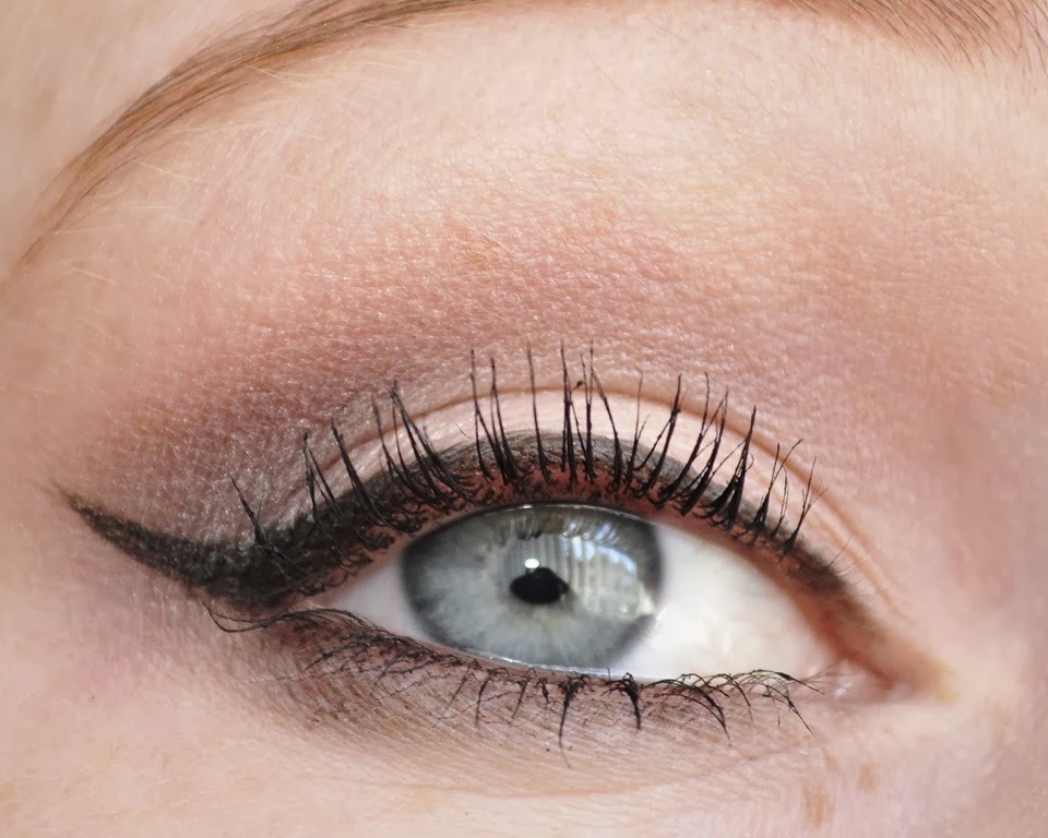 [benefit-theyre-real-mascara-review-s.jpg]