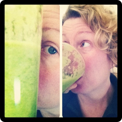 Peaches and Cream Green Smoothie How to make Green Smoothies