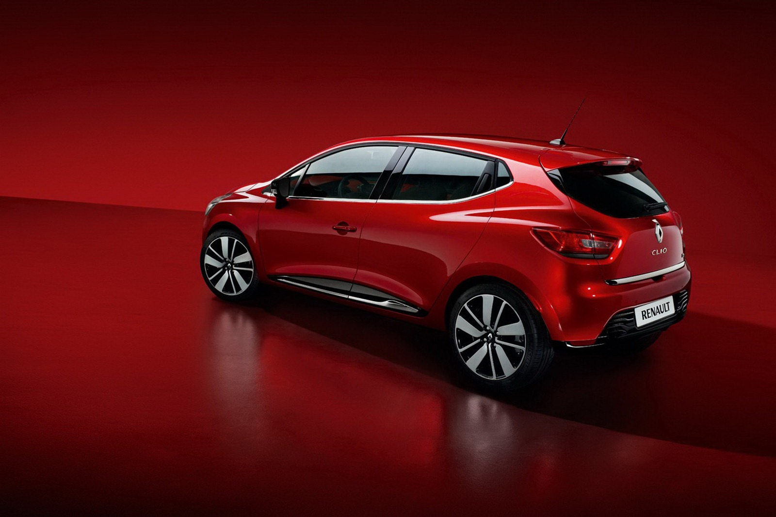 [2013-Renault-Clio-Mk4-27%255B2%255D.jpg]