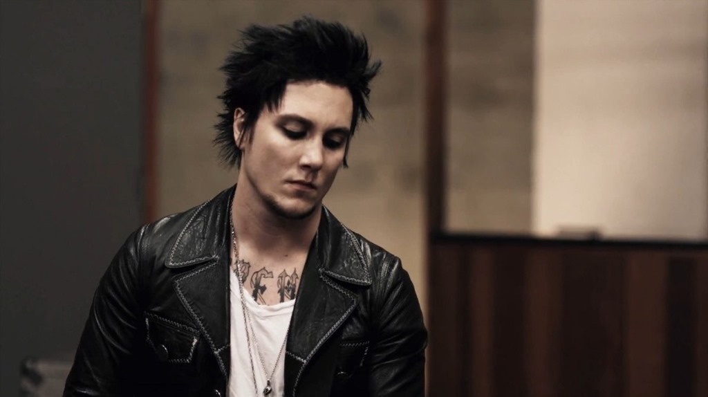 [synyster_gates___so_far_away_by_fore.jpg]