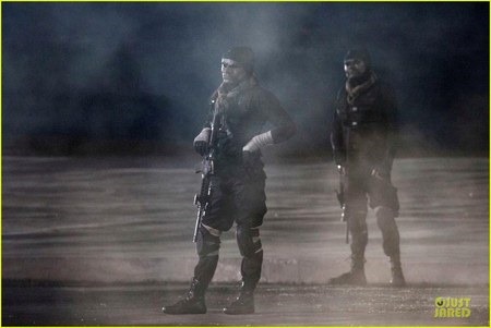 April O'Neil Spies on the Foot Clan in Teenage Mutant Ninja Turtles Set Photos 08