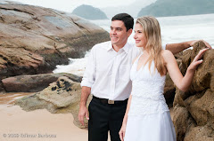 Fotos do evento Trash the Dress. Foto numero 0015. Fotografia (fotografias) do fotógrafo profissional Edimar Barbosa, do Stillart Studio Fotográfico, que faz fotos de casamento, fotos de eventos sociais, fotojornalismo e ensaios fotográficos em Guaratingueta, SP, Lorena, Aparecida, São José dos Campos, Vale do Paraíba, Sul de Minas Gerais, Litoral Norte de São Paulo e outras cidades do estado de São Paulo. fotos casamento de guaratingueta sp para noivas casamentos foto fotografia noiva cesta lembrancinhas guaratinguetá vestidos madrinha filmagem festa decoração
