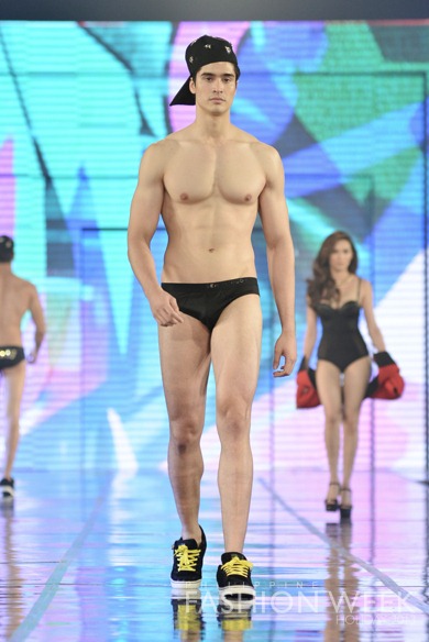 Bench Body (38) vince Ferraren Bench Body (38) vince Ferraren