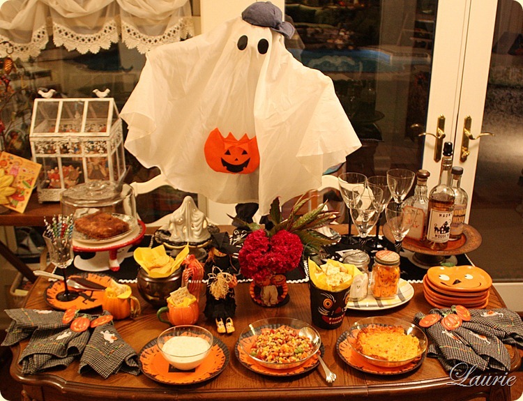 Halloween Tablescapes-Bargain Decorating with Laurie