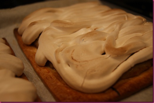 Banana meringue 6